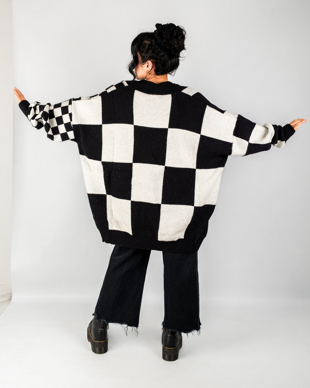 BOARDWALK OVERSIZED CHECKERBOARD CARDIGAN IN BLACK + WHITE