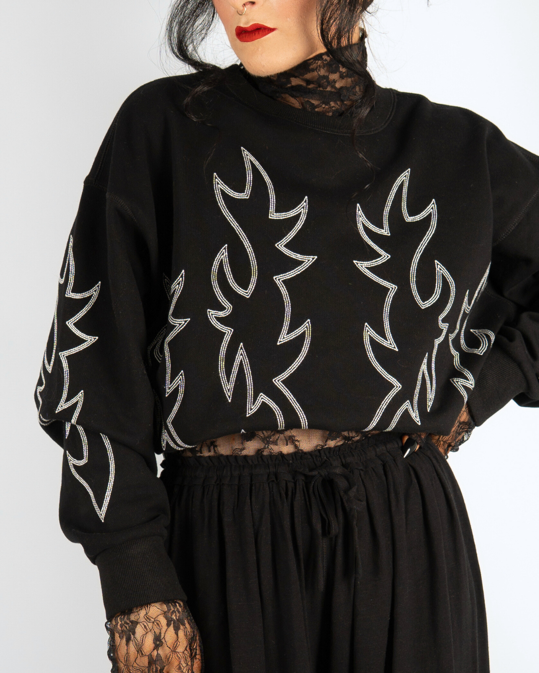 DARK STITCHES WESTERN CREWNECK