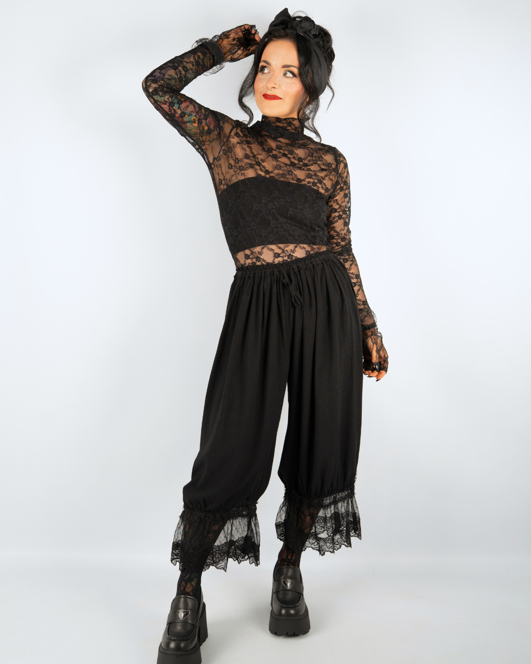 BAD BLOOMER LACE BALLOON PANTS