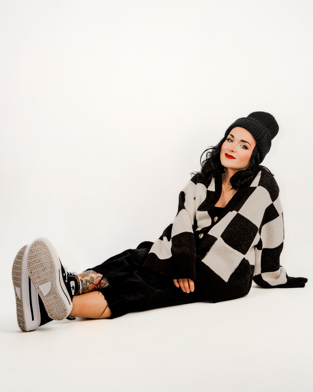CHECKERBOARD MISFIT CHUNKY KNIT CARDIGAN IN BLACK + WHITE