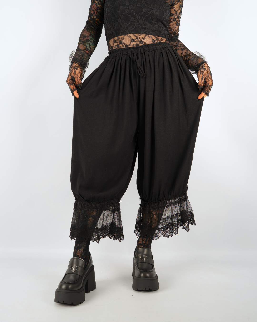 BAD BLOOMER LACE BALLOON PANTS
