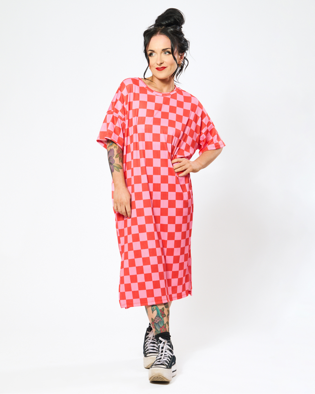 GRIDLOCKED RIBBED OVERSIZED DRESS IN RED + PINK