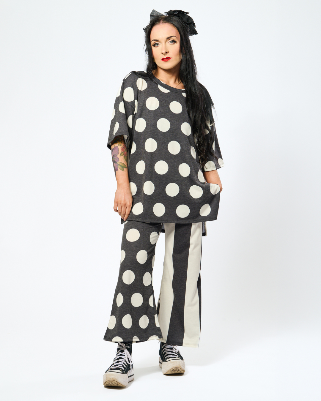 MIXED SIGNALS TWO PIECE LOUNGE SET IN CHARCOAL