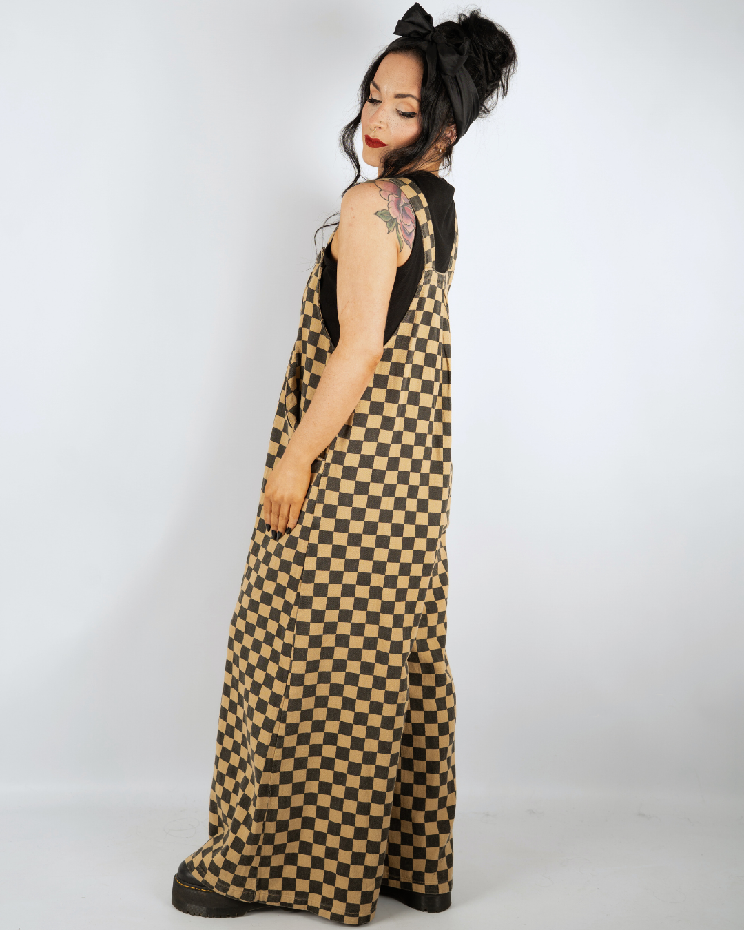 CHECKERBOARD WIDE LEG DENIM OVERALLS IN BLACK MOCHA
