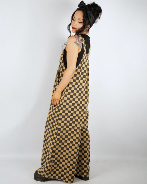 CHECKERBOARD WIDE LEG DENIM OVERALLS IN BLACK MOCHA