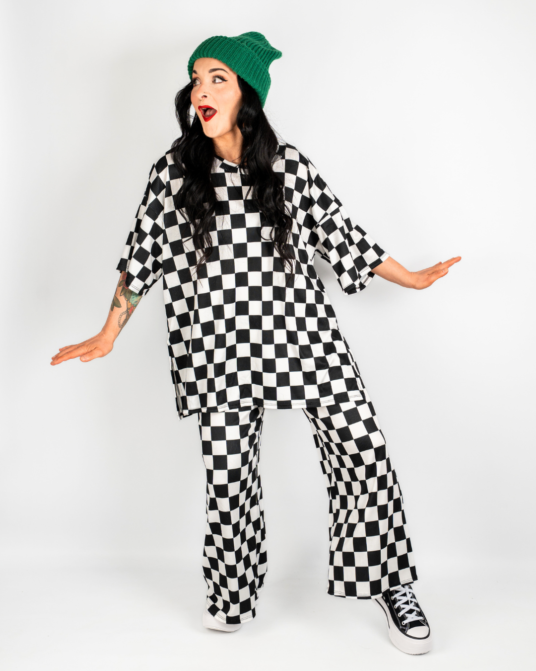 CHECKMATE RIBBED MATCHING SET IN BLACK + WHITE