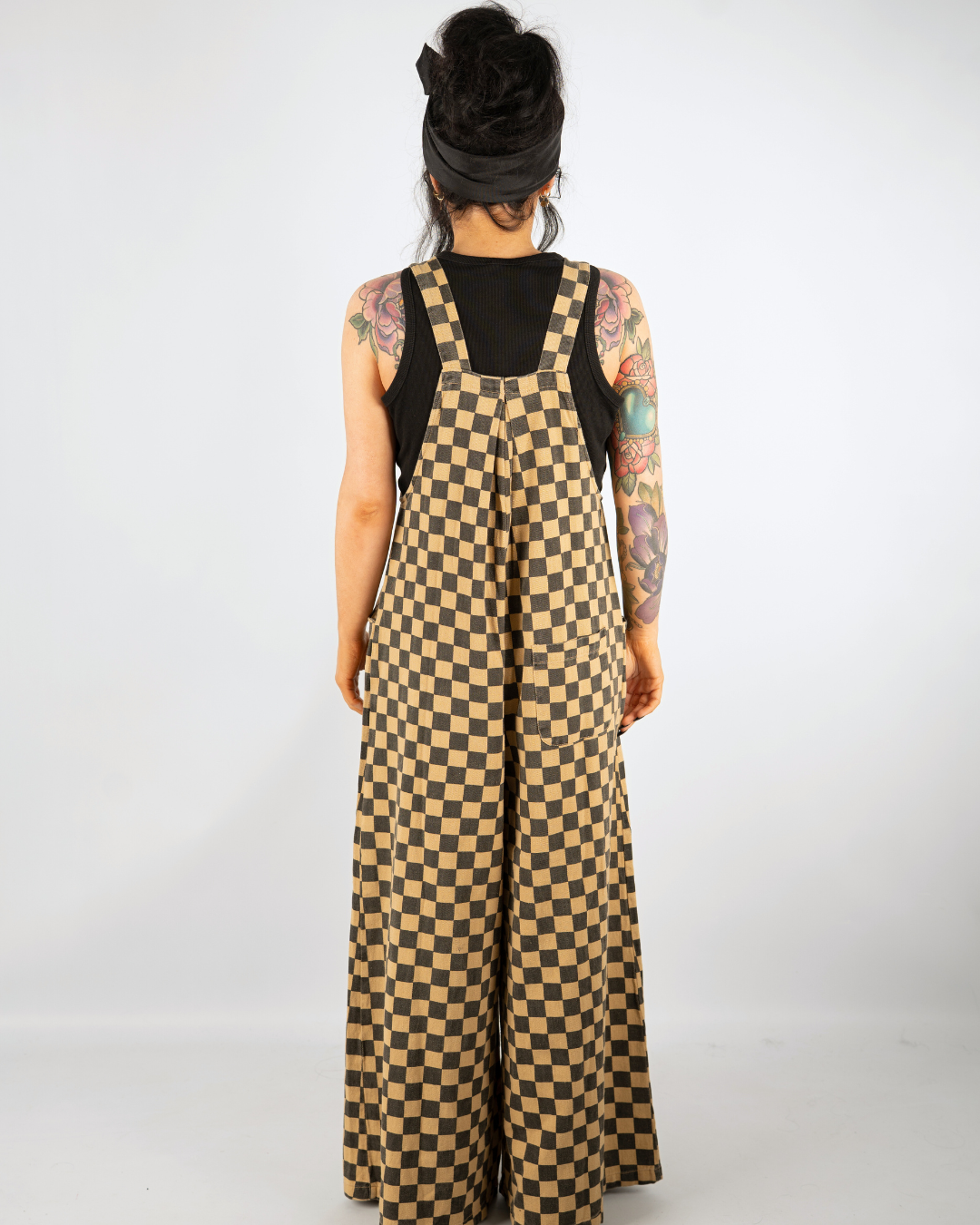 CHECKERBOARD WIDE LEG DENIM OVERALLS IN BLACK MOCHA