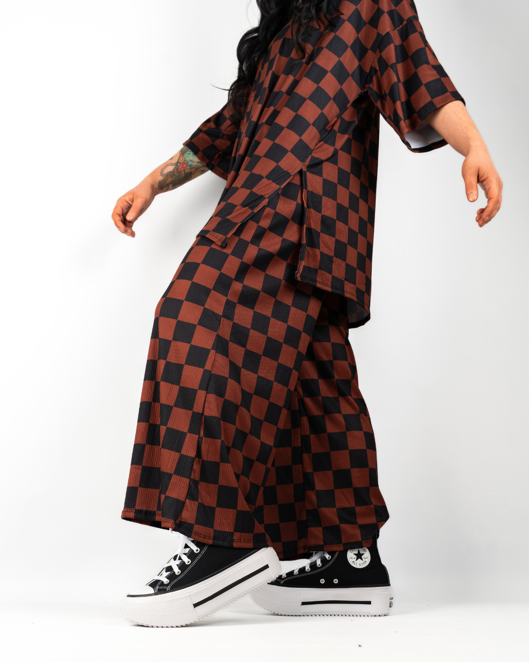 CHECKMATE RIBBED MATCHING SET IN MOCHA + BLACK