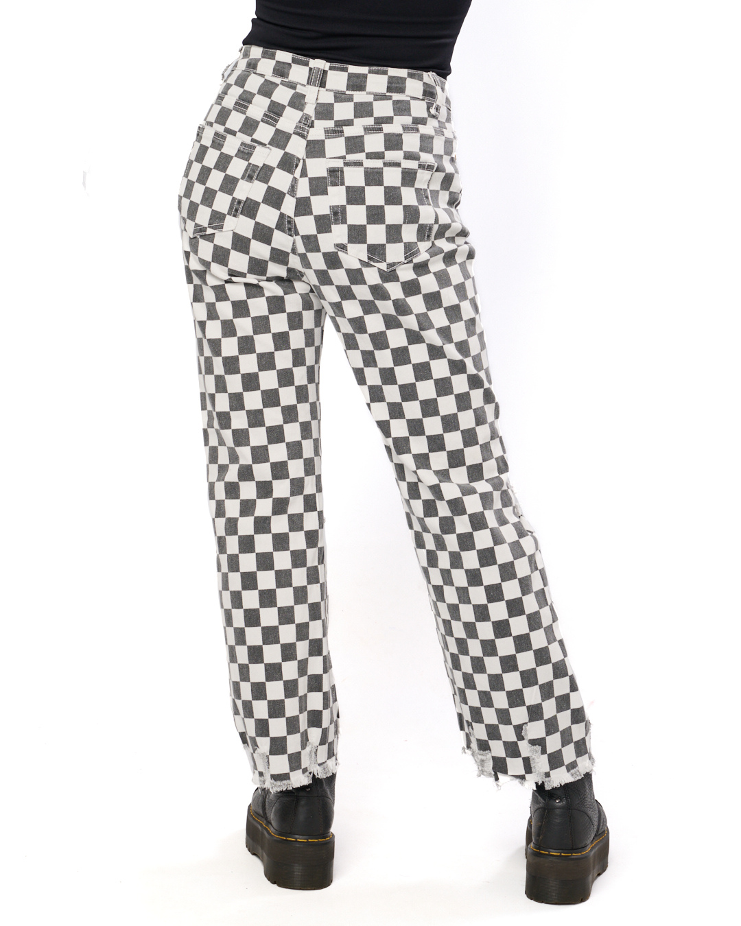 DISTRESSED CHECKERBOARD CROPPED JEANS