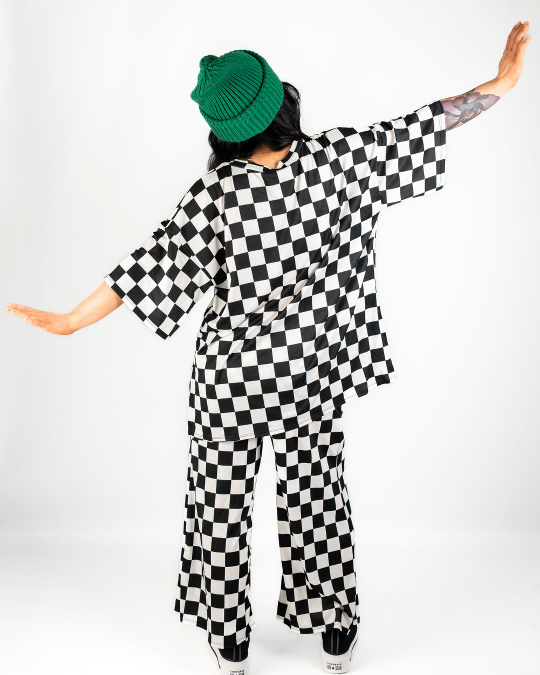 CHECKMATE RIBBED MATCHING SET IN BLACK + WHITE