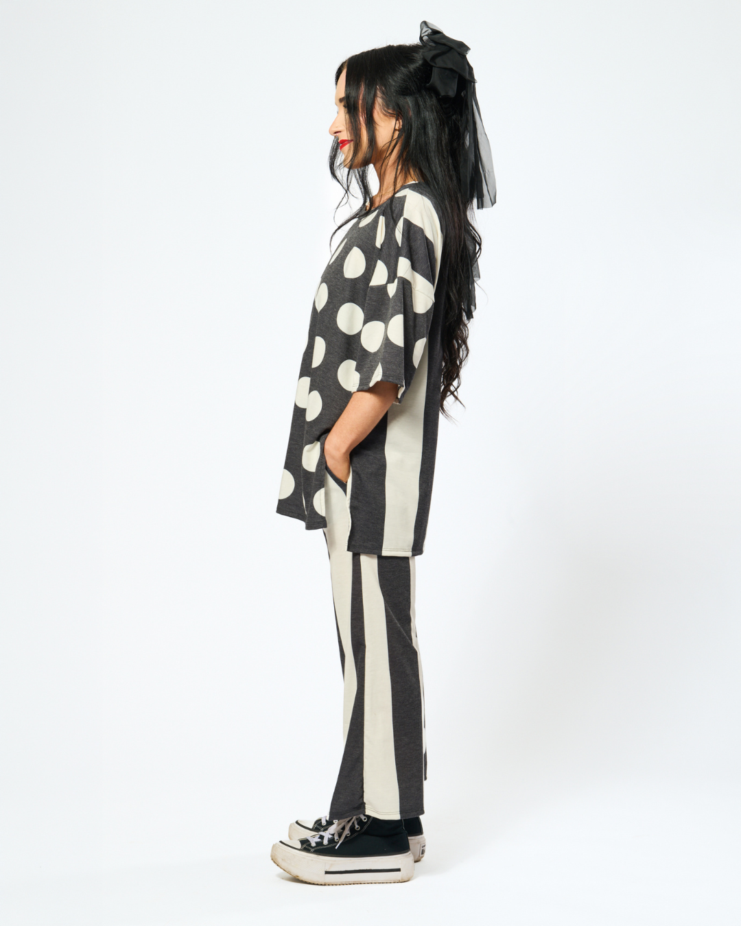 MIXED SIGNALS TWO PIECE LOUNGE SET IN CHARCOAL