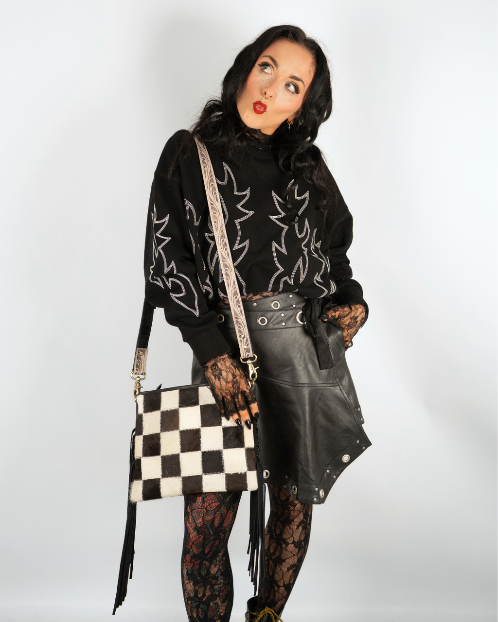 DARK STITCHES WESTERN CREWNECK