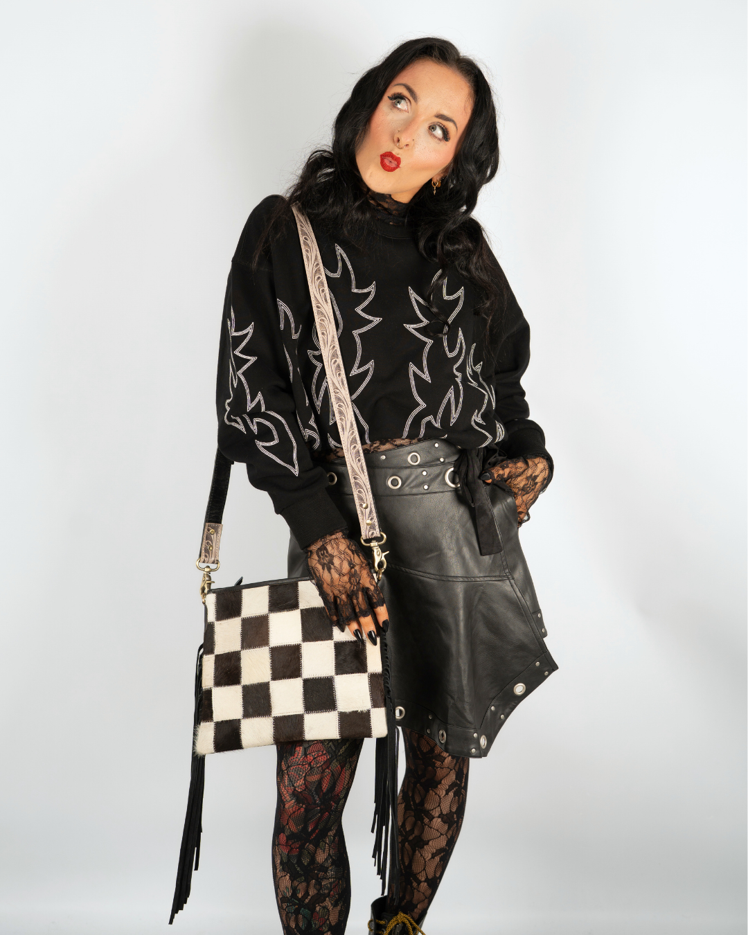 DARK STITCHES WESTERN CREWNECK