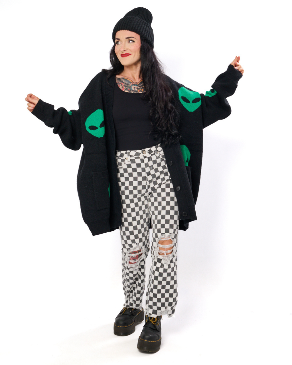 DISTRESSED CHECKERBOARD CROPPED JEANS