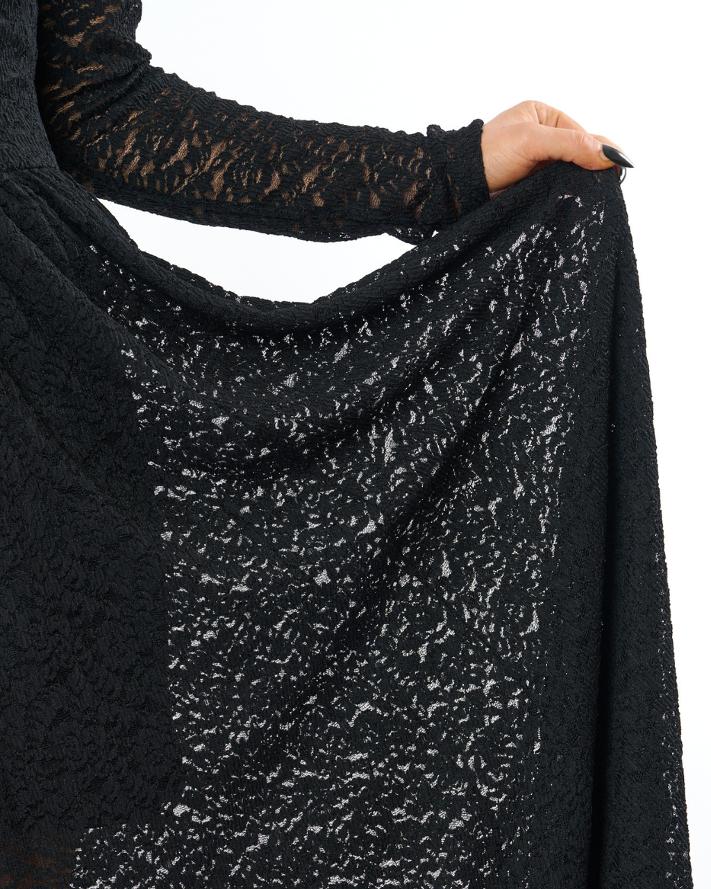 MIDNIGHT LACE MESH MAXI DRESS IN BLACK