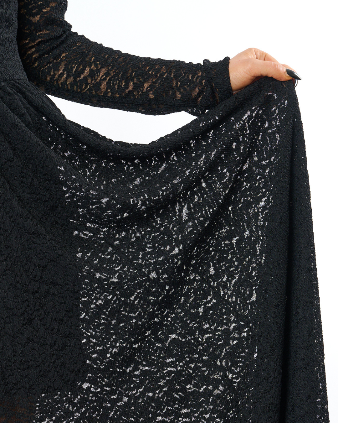 MIDNIGHT LACE MESH MAXI DRESS IN BLACK