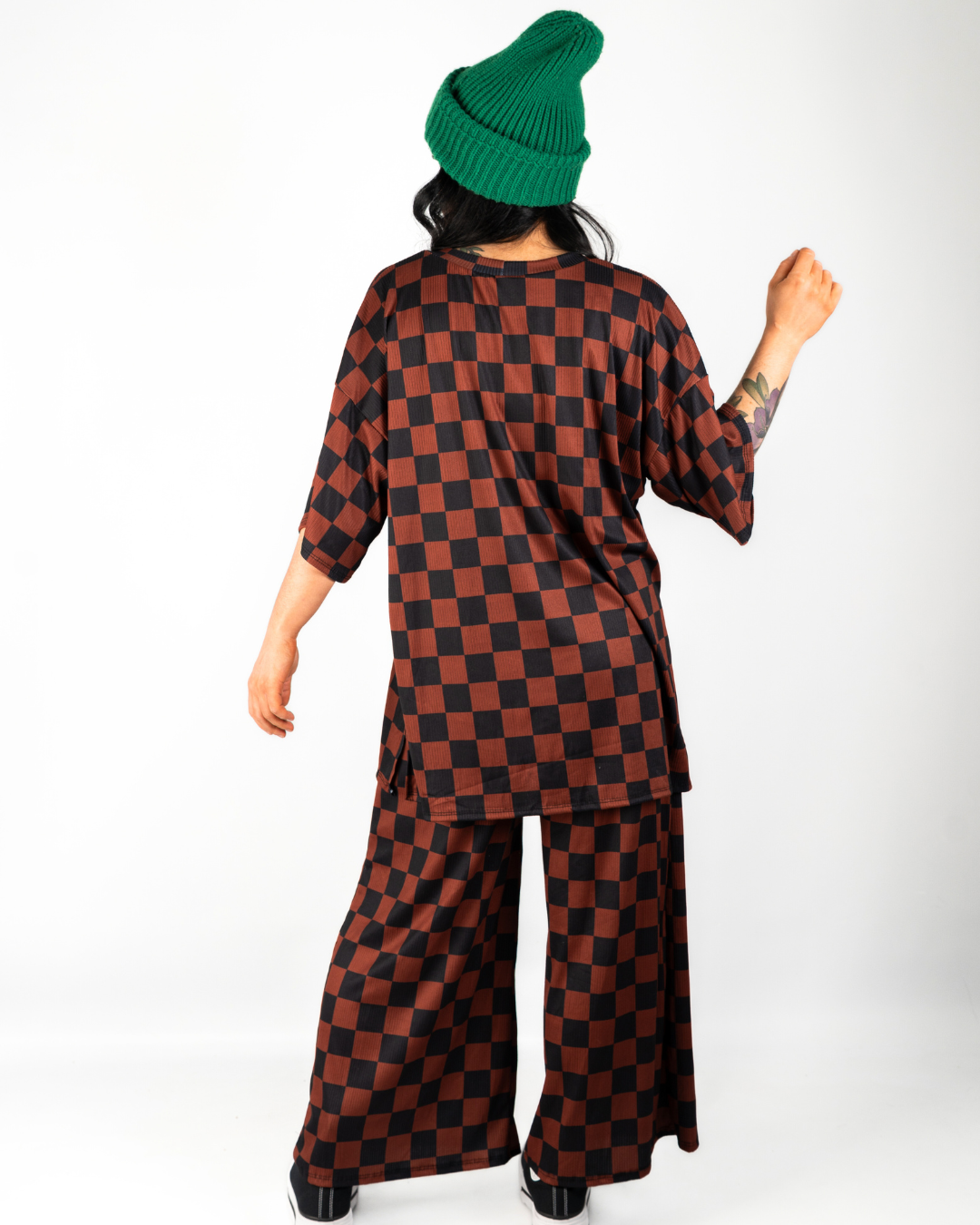 CHECKMATE RIBBED MATCHING SET IN MOCHA + BLACK