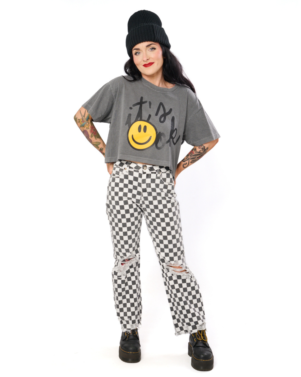 DISTRESSED CHECKERBOARD CROPPED JEANS