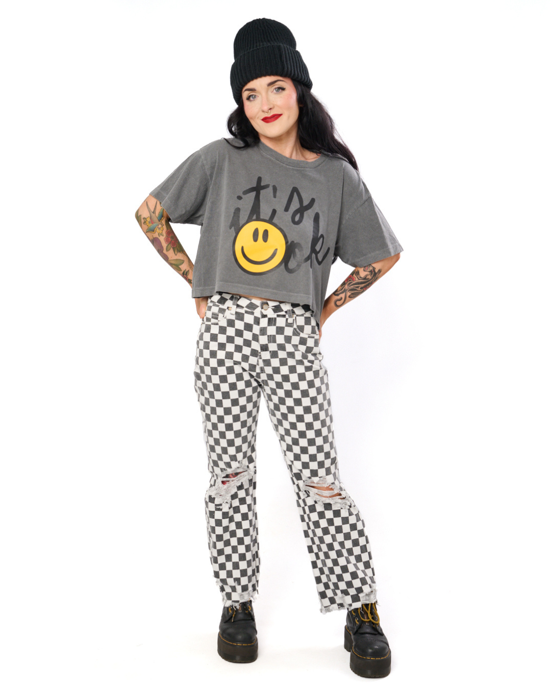 DISTRESSED CHECKERBOARD CROPPED JEANS