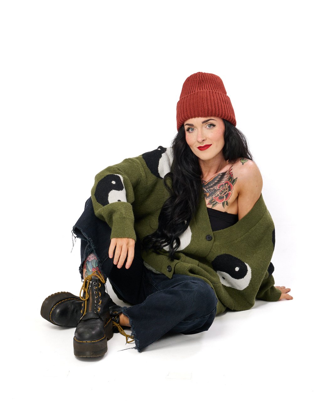 YIN & YANG OVERSIZED CARDIGAN IN OLIVE