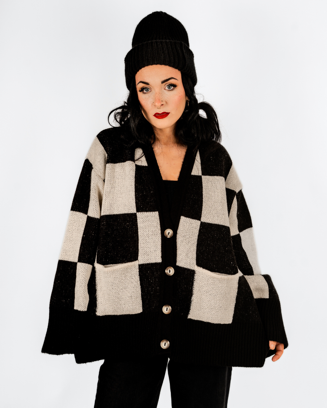 CHECKERBOARD MISFIT CHUNKY KNIT CARDIGAN IN BLACK + WHITE